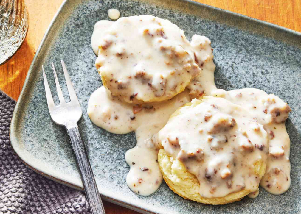 Biscuit gravy